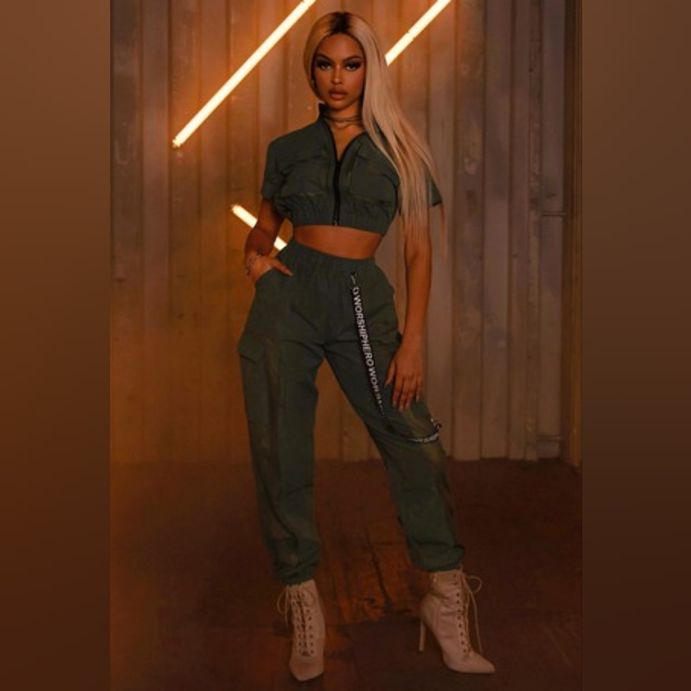 Jet Set Jogger